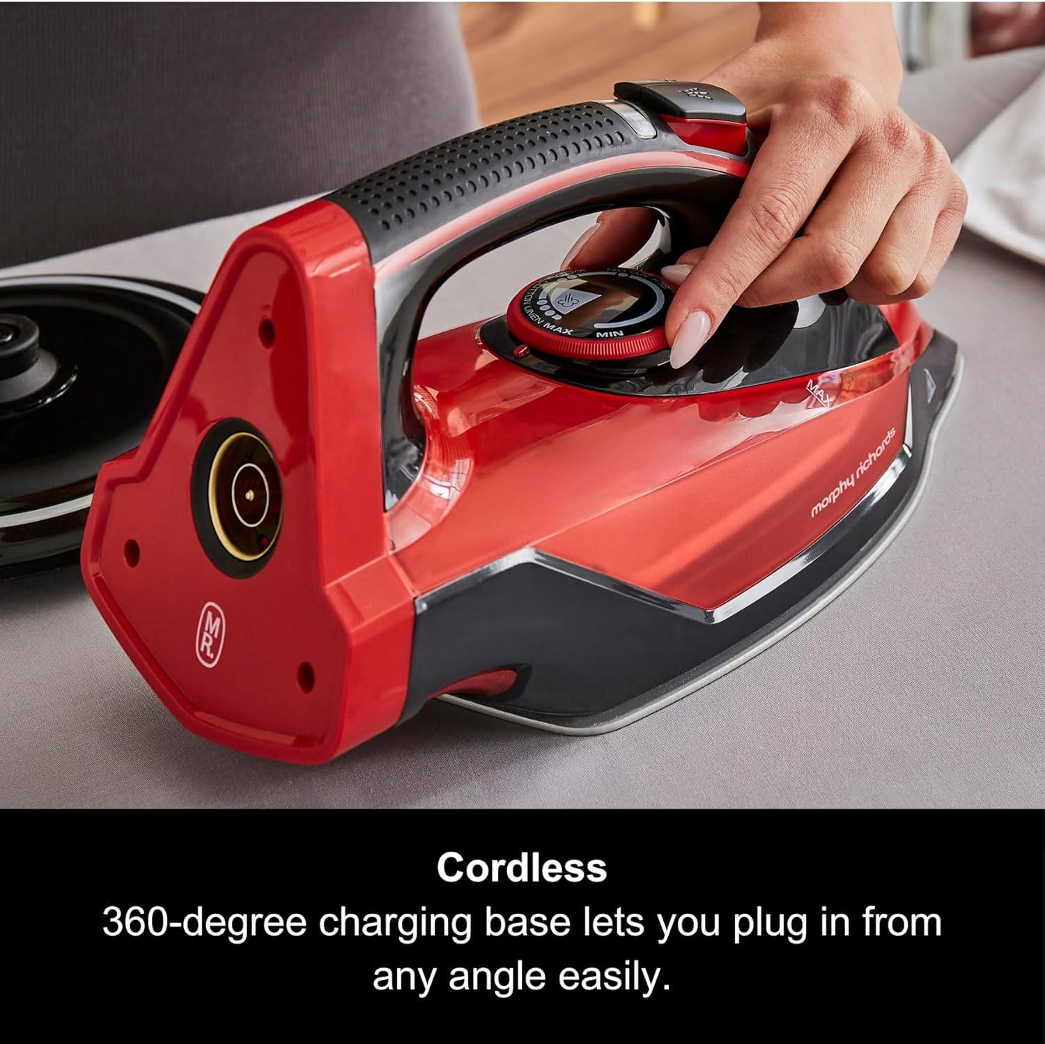 EasyCHARGE Cordless Steam Iron - Image 4
